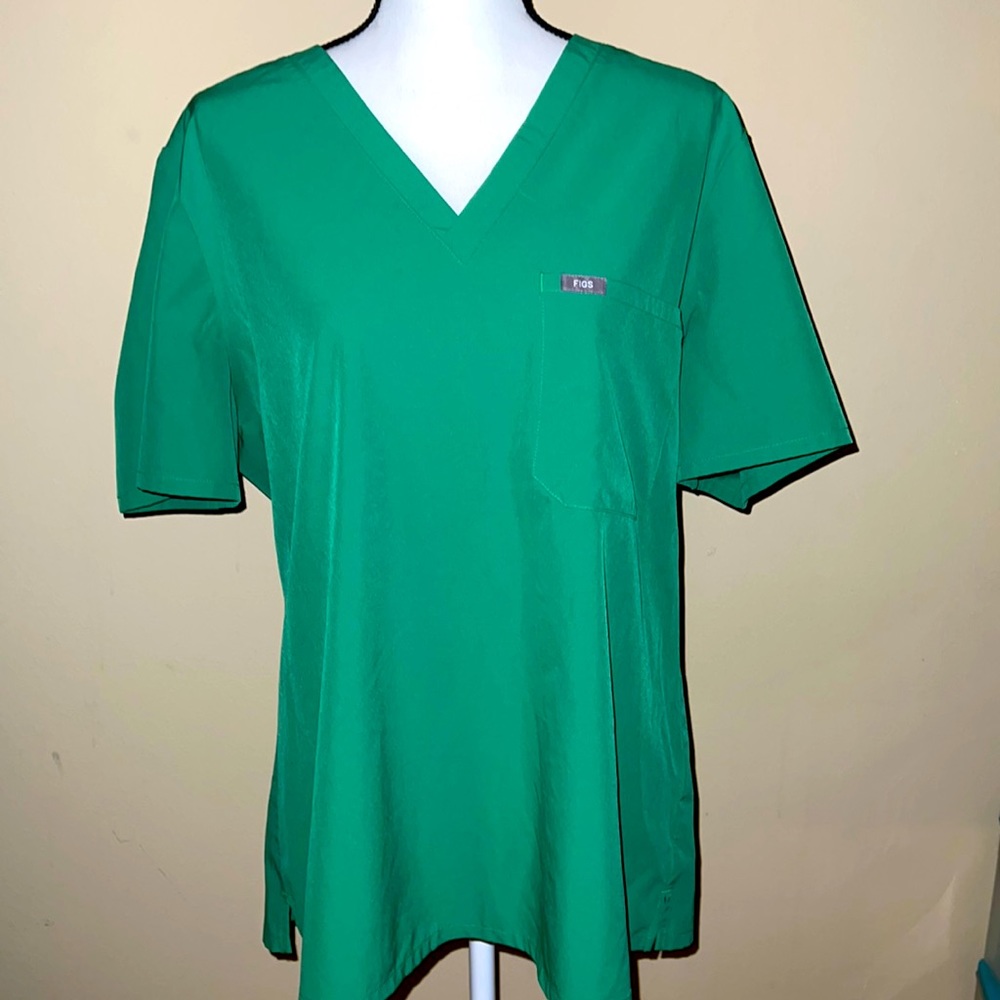 Figs Women's Green V-Neck Medical Scrub Top